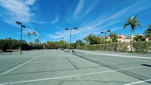 Studio (2 Bedrooms) | Interior