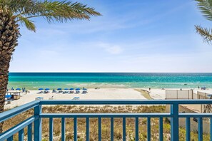 Am Strand, Kajakfahren