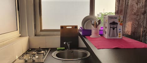 Microwave, oven, cookware/dishes/utensils