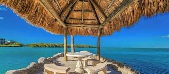 Vaca Cut Sunsets 5 bed 4 bath home with pool Gulf Views on Vaca Cut