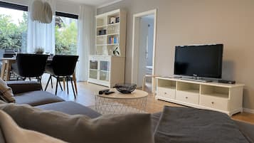 Televisión, libros y estéreo