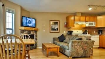 Televisie en een open haard