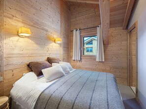 4 bedrooms, free WiFi - New 8 Pax Apartment, Parking, Near Slopes (Les Belleville)