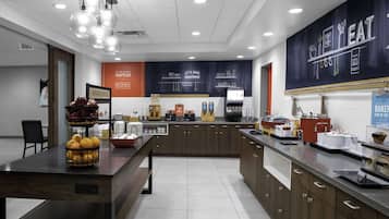 Bao gồm bữa sáng buffet hàng ngày