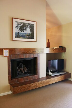 Interior - This is a timeshare condominium complex located on the northern end of Chautauqua Institution at 20 Elm Lane (Chautauqua)