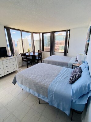 2 bedrooms, iron/ironing board, WiFi, bed sheets - 37th Floor: Amazing Ocean View/Skyline, 2b/2b, Walk to Waikiki beaches. (Honolulu)