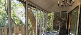 "Tree House" on The Creek in Mid Town Pensacola!