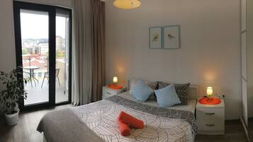 1 bedroom, in-room safe, iron/ironing board, free WiFi