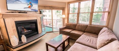 スマートテレビ、暖炉