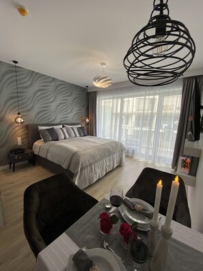 1 Schlafzimmer, BĂŒgeleisen/BĂŒgelbrett, Reisekinderbett, kostenloses WLAN