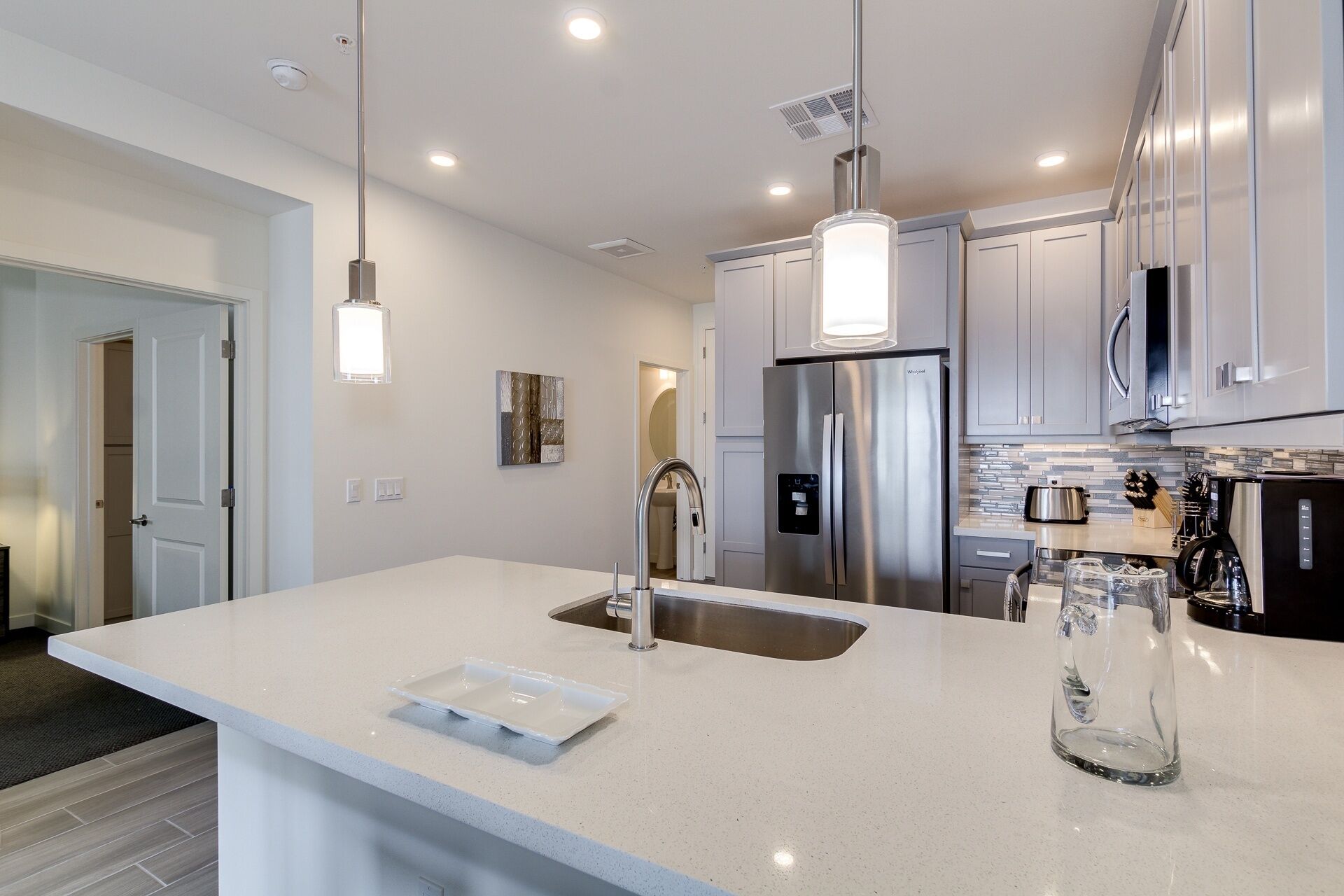 Condo, 1 Bedroom | Private kitchen | Fridge, oven, stovetop, coffee/tea maker