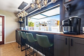 Casa, 4 habitaciones | Minibar