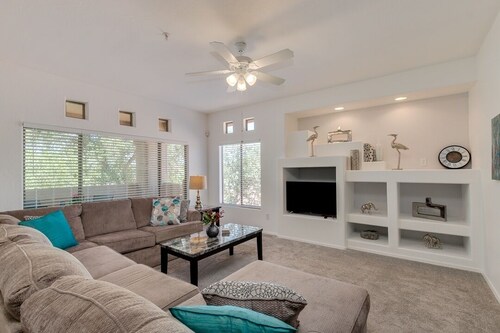 Perfect Chandler Large Condo! 2 Master Suites! Close to Everything! 30 Night Minimum Stay! by RedAwning