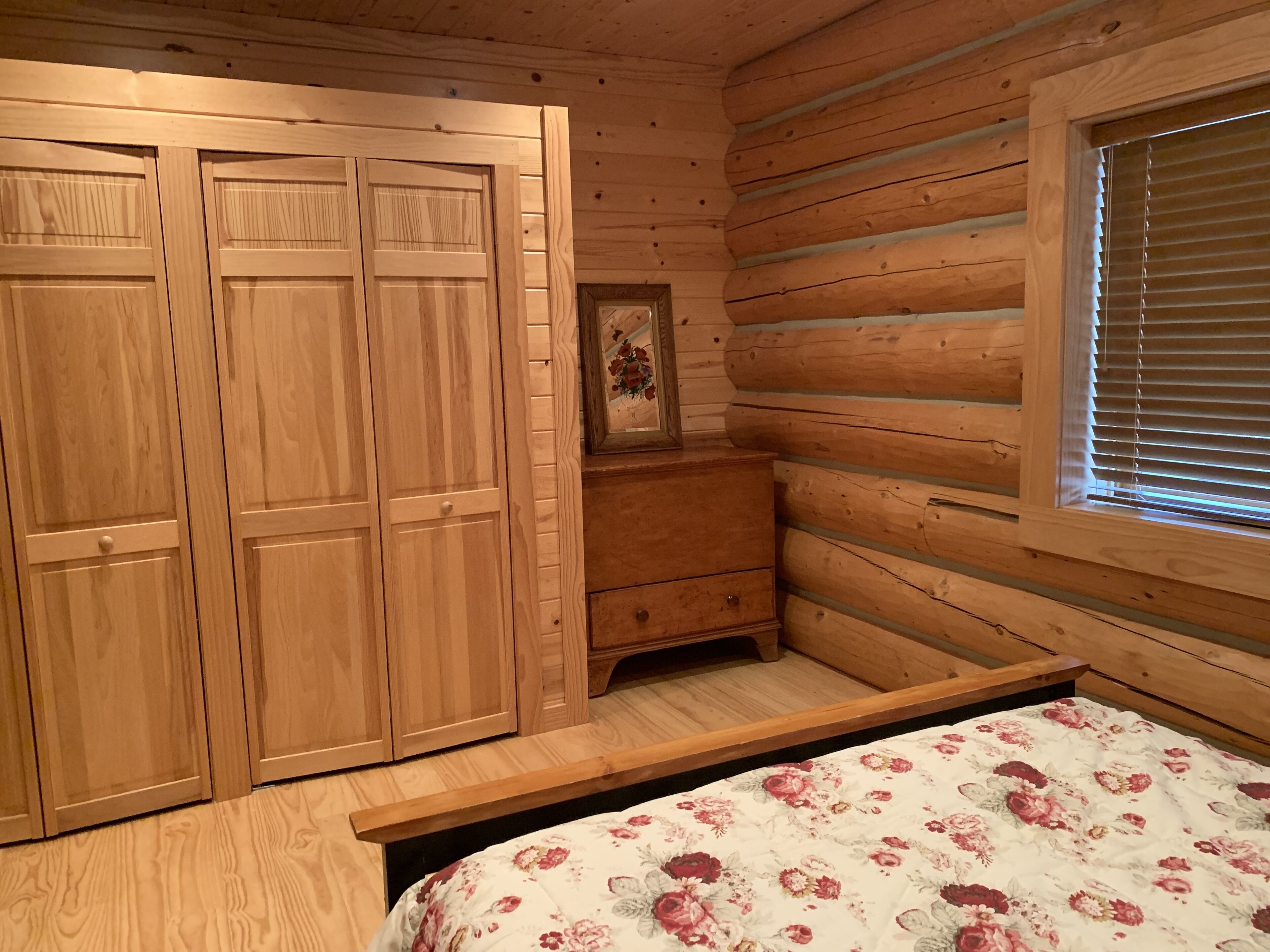 2 bedrooms, bed sheets