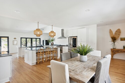 NEW Waterfront, private dock, fully updated Johns Island home