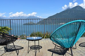 Property grounds - Apartment Casa Monte e Lago in Pianello del Lario - 2 terraces (Pianello del Lario)
