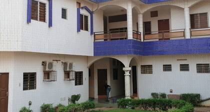 WHITE HORSE HOTEL PORTO-NOVO