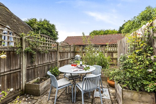 Willow Cottage is a beautiful thatched cottage with bags of character and charm