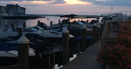 405 Retreat at Hall Harbor in STONE HARBOR on 96th St- Close to The Reeds