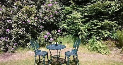 Shieling Beag - an apartment that sleeps 2 guests in 1 bedroom