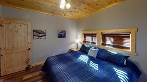 3 sovrum, strykjärn/strykbräda, gratis wi-fi och sängkläder