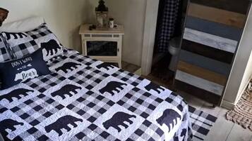 1 bedroom, free WiFi, bed sheets