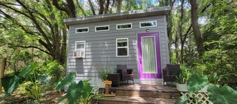 Kokomo Farms - Cozy Cottage on the Farm