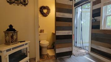 Shower, towels, soap, shampoo