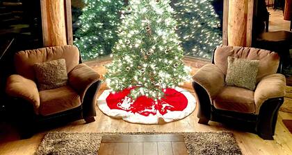 Ashton Bear-a-dise. Spacious retreat close to fishing, hiking, National Parks