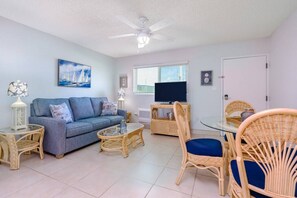 Smart-TV, Tischtennisplatte