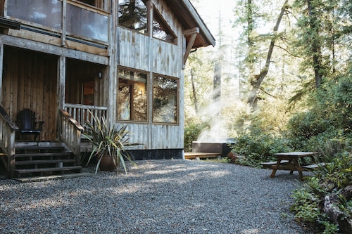 Clayoquot Surf Retreat