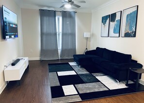 TV, Netflix, Hulu, servizi in streaming