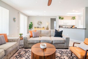 Smart TV, computer monitors