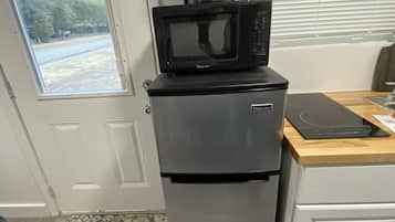 冰箱、微波炉、炉灶、茶具/咖啡用具