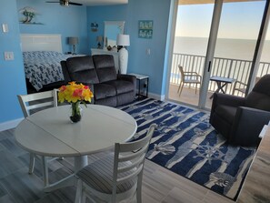 1 室のベッドルーム、アイロン / アイロン台、WiFi (無料)、ベッドシーツ