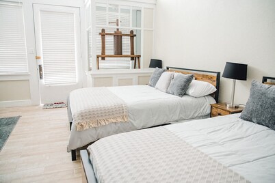 Quaint Suite in the heart of Mason