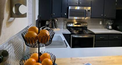 ONE BLOCK walking distance from ASU!