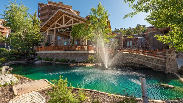 Indoor pool, a heated pool - Ski in/out at Westgate, studio, Resort amenities, Mutiple Pools, Onsite Spa and Restaurant 4802B (Park City)