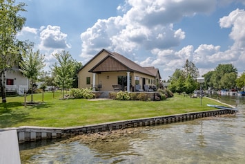 Image of Gorgeous lakefront home in Central Michigan