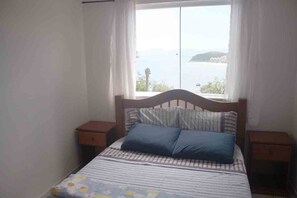 1 bedroom, desk, free WiFi