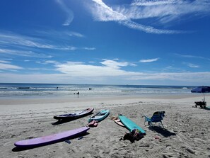 Sun loungers - Modern Condo - 3min walk to beach, 2min to Matanzas river  (St Augustine)