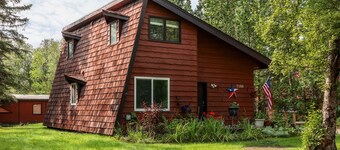 2 story chalet newly remodeled and close to outdoor fun