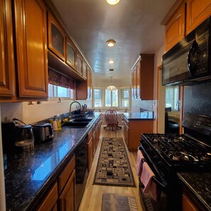 Private kitchen - SoFi stadium & LAX (Los Angeles)