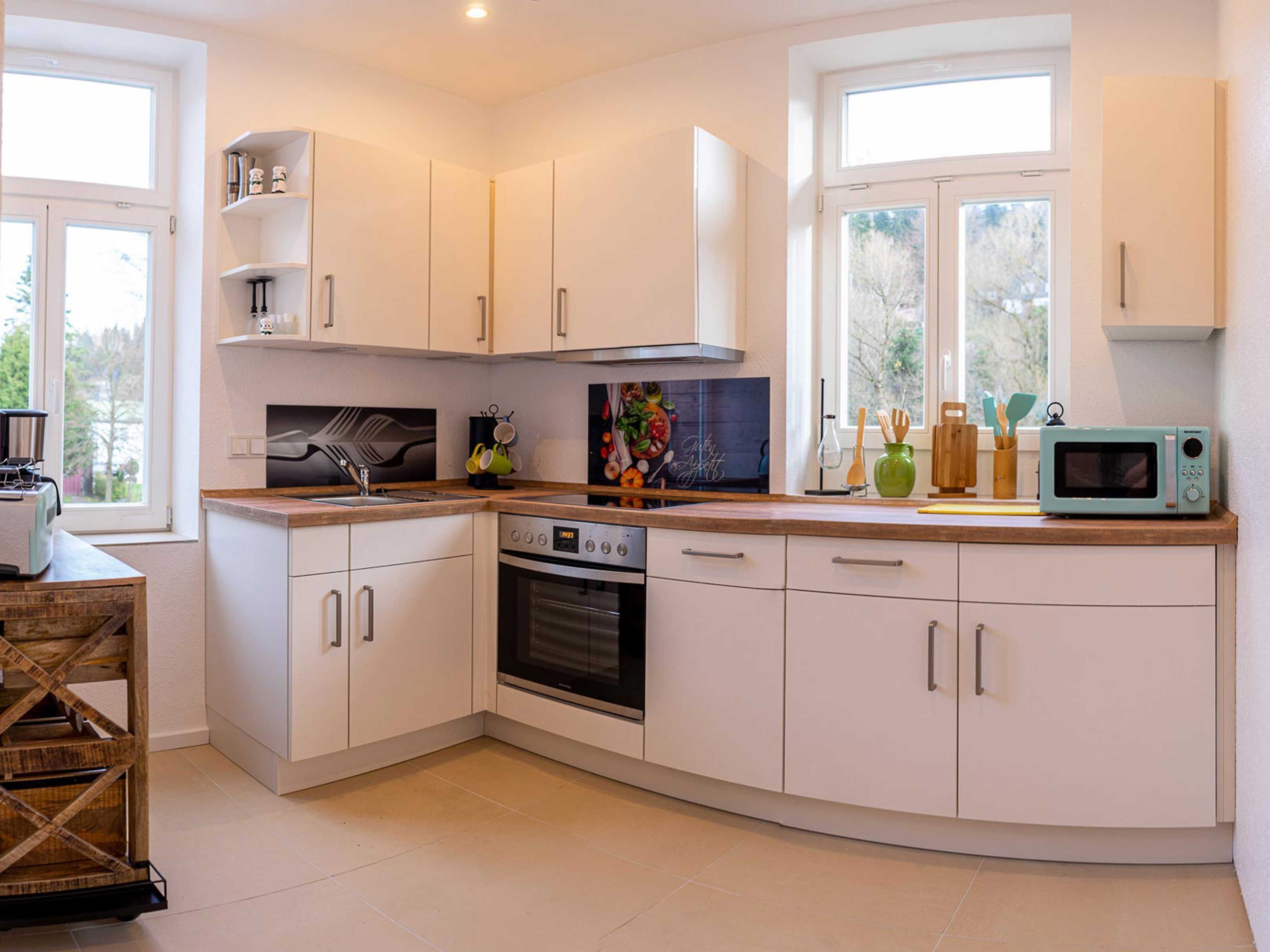 Frigorifero, microonde, forno, lavastoviglie