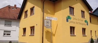 Double room 4 - Guesthouses Am Nibelungensteig