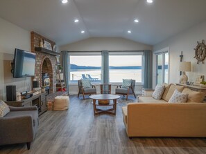 Smart TV, video games