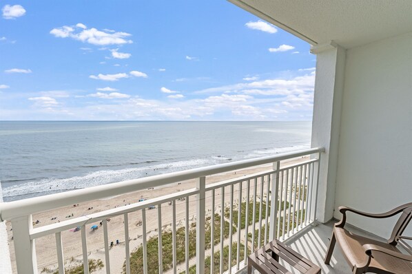 Property grounds - Beach condo w/ balcony & hot tub (Myrtle Beach)