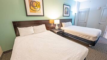 2 quartos, ferros/tábuas de passar roupa, Wi-Fi, roupa de cama