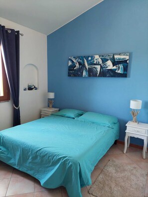 1 Schlafzimmer, Bügeleisen/Bügelbrett, Reisekinderbett, Bettwäsche