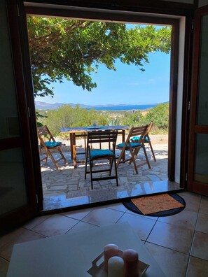 Dining - Sea view, Pleasant house in the heart of olive groves in the countryside (Murta Maria)